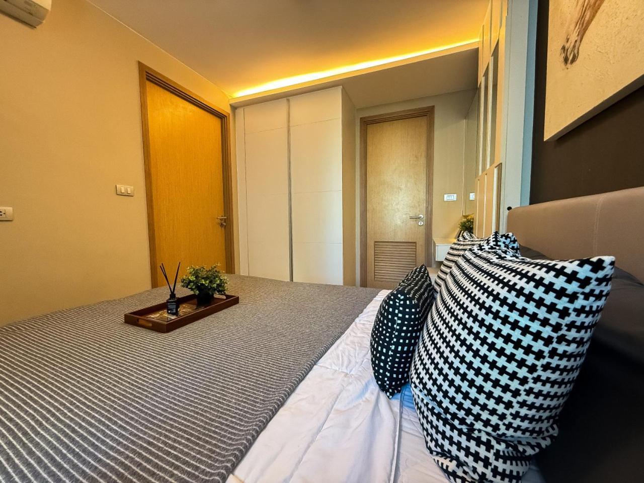 Stylish Premier 1br - Ultra Fast Wifi - Bts Nana Apartment Bangkok